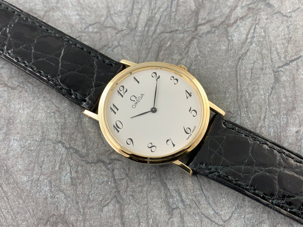 quartz watch gold